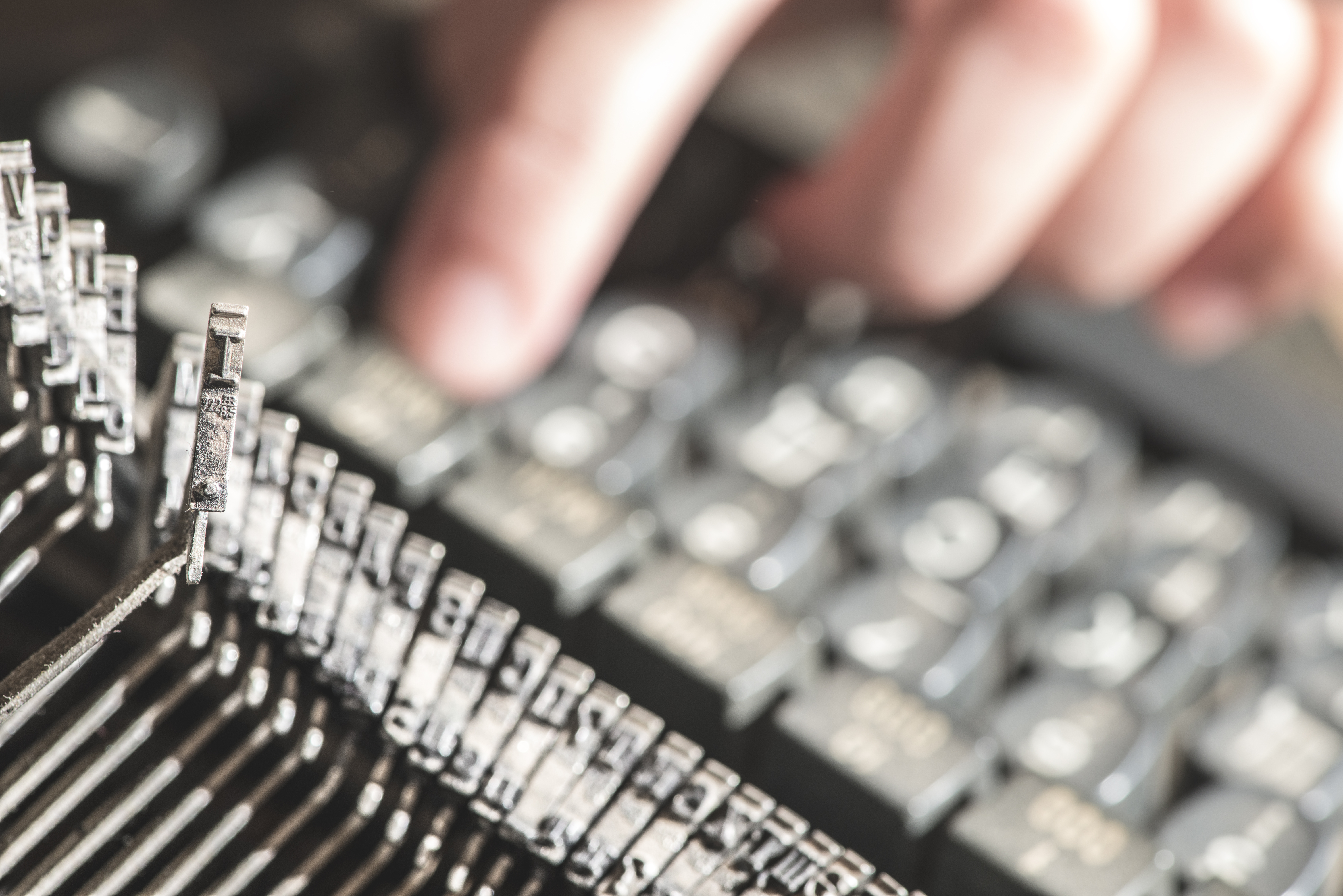 Plate letter I on a typewriter. Close up